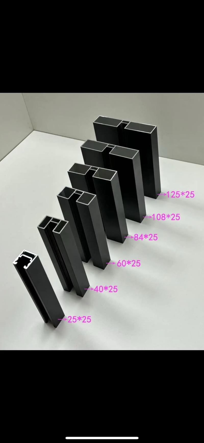现代办公空间的美学与功能——铝合金玻璃隔断